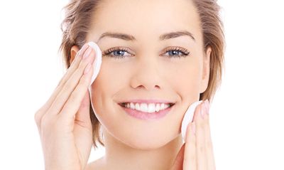 Как да се грижим правилно за кожата на лицето си